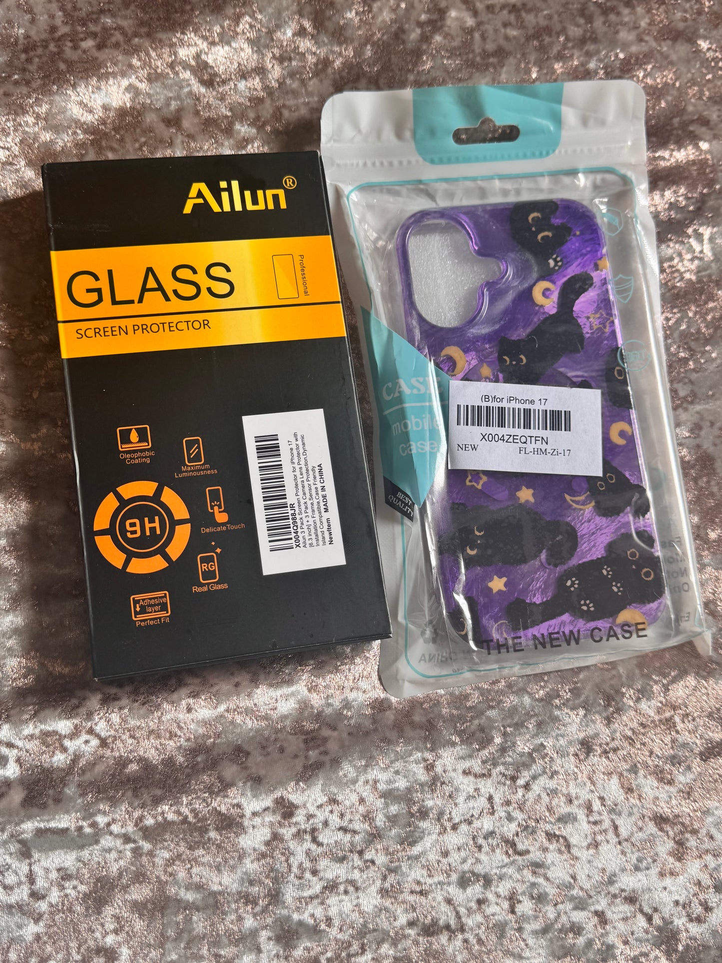 iphone 17 Purple Cat Case and Screen Protector (NEW)