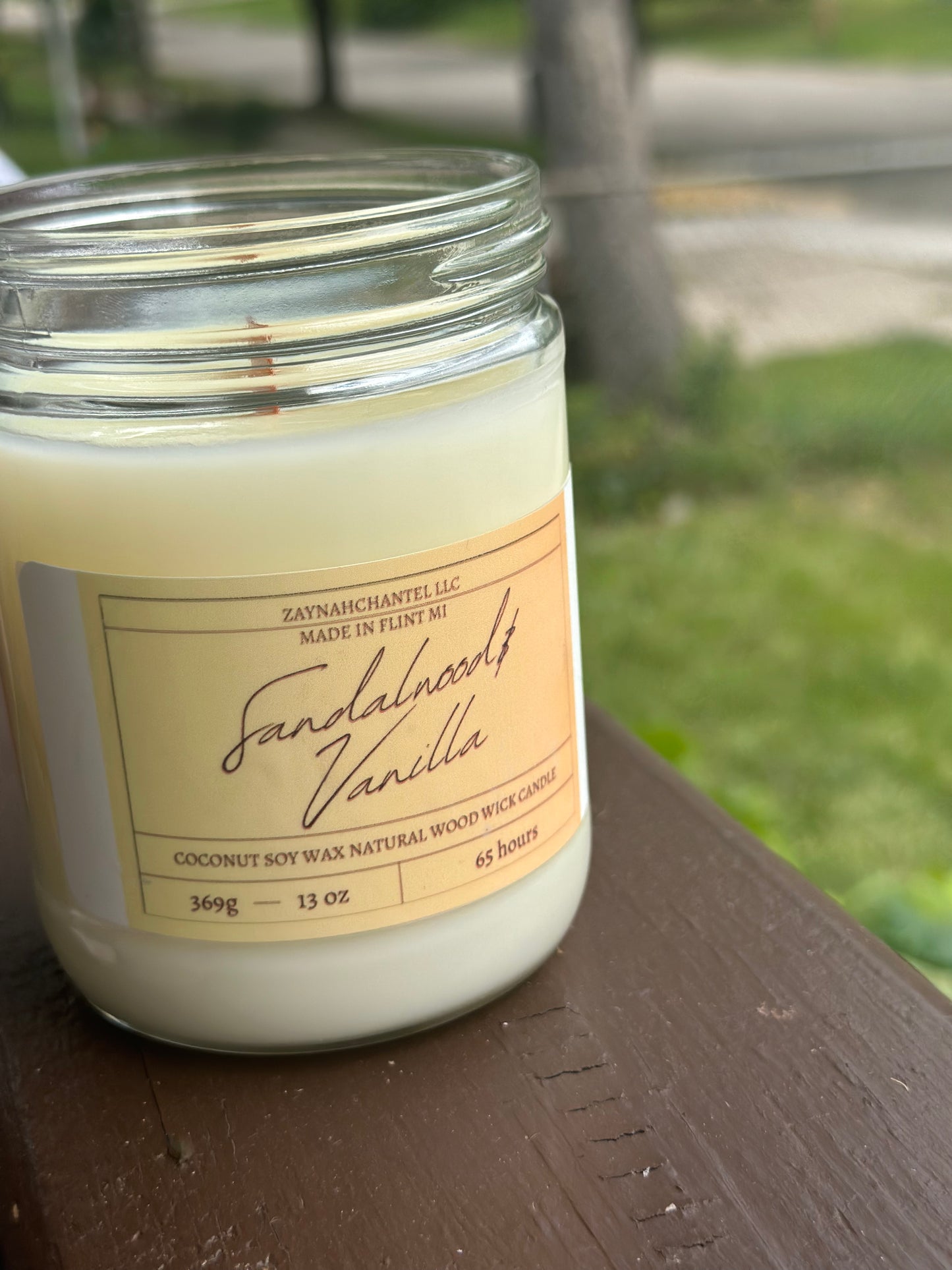 Vanilla Sandalwood Wooden Wick Candle (13 oz)